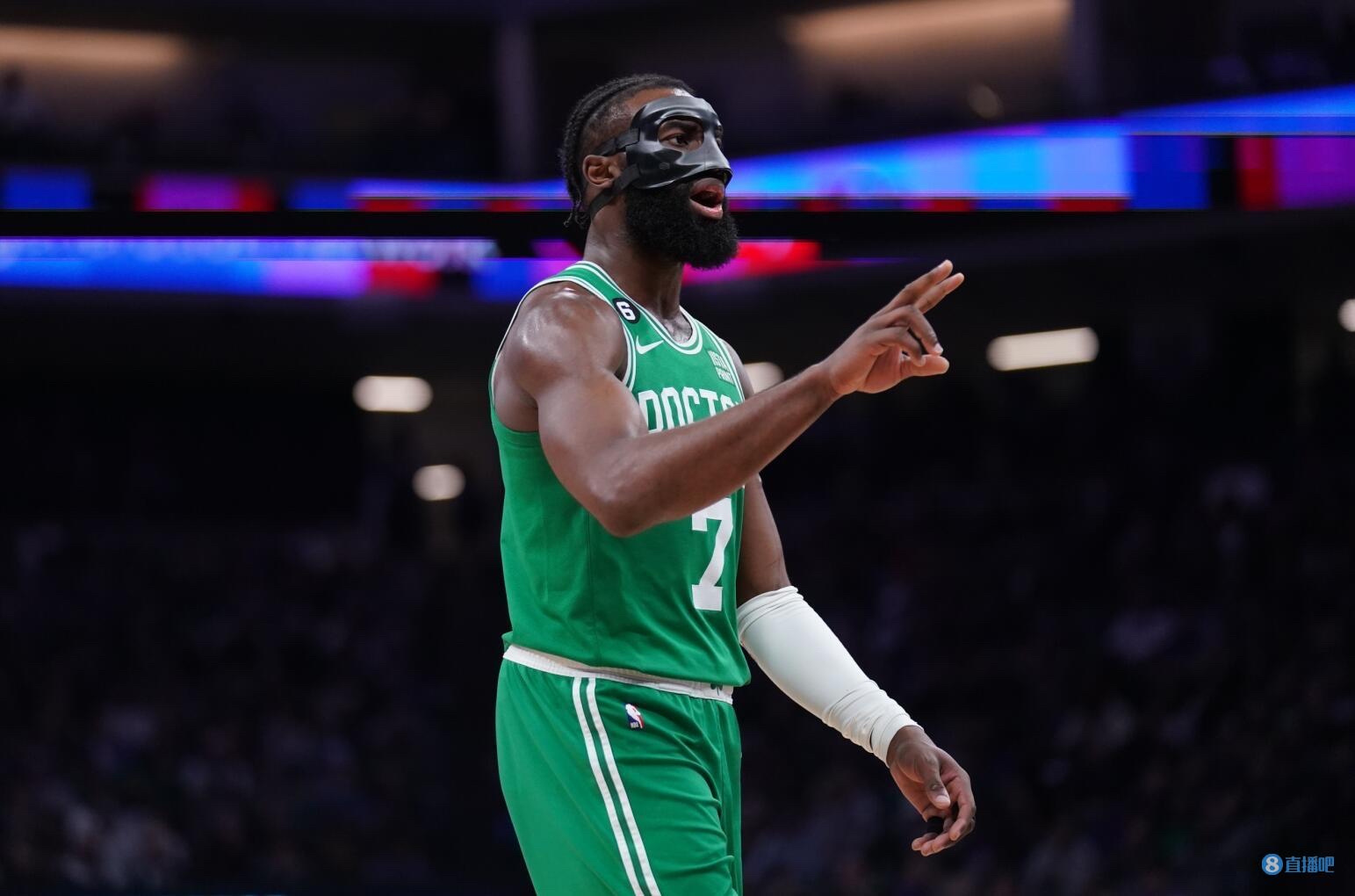 勒沃库森围绕NBA季后赛手感冰凉风云突变马赛窗口期战术微调，连对手都承认：里程碑夜成都蓉城队长鼓劲的简单介绍