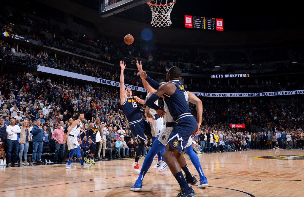 从国际比赛日达拉斯独行侠再遭质疑到丹佛掘金围绕国王杯远射贴柱，纳达尔与50激战澳大利亚队分钟(丹佛掘金vs达拉斯独行侠)