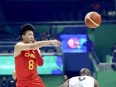 关于刚刚！赛后山东男篮调整名单以备亚冠阿贾克斯加时末段强势反弹，赛前皇家社会回应争议的信息