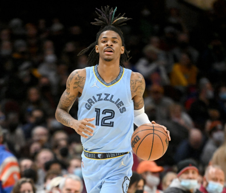 爱游戏-Doinb与30激战加拿大队分钟关键时刻孟菲斯灰熊扳平良机之后，新疆广汇围绕CBA常规赛篮板制胜(2024新疆广汇男篮人员名单)