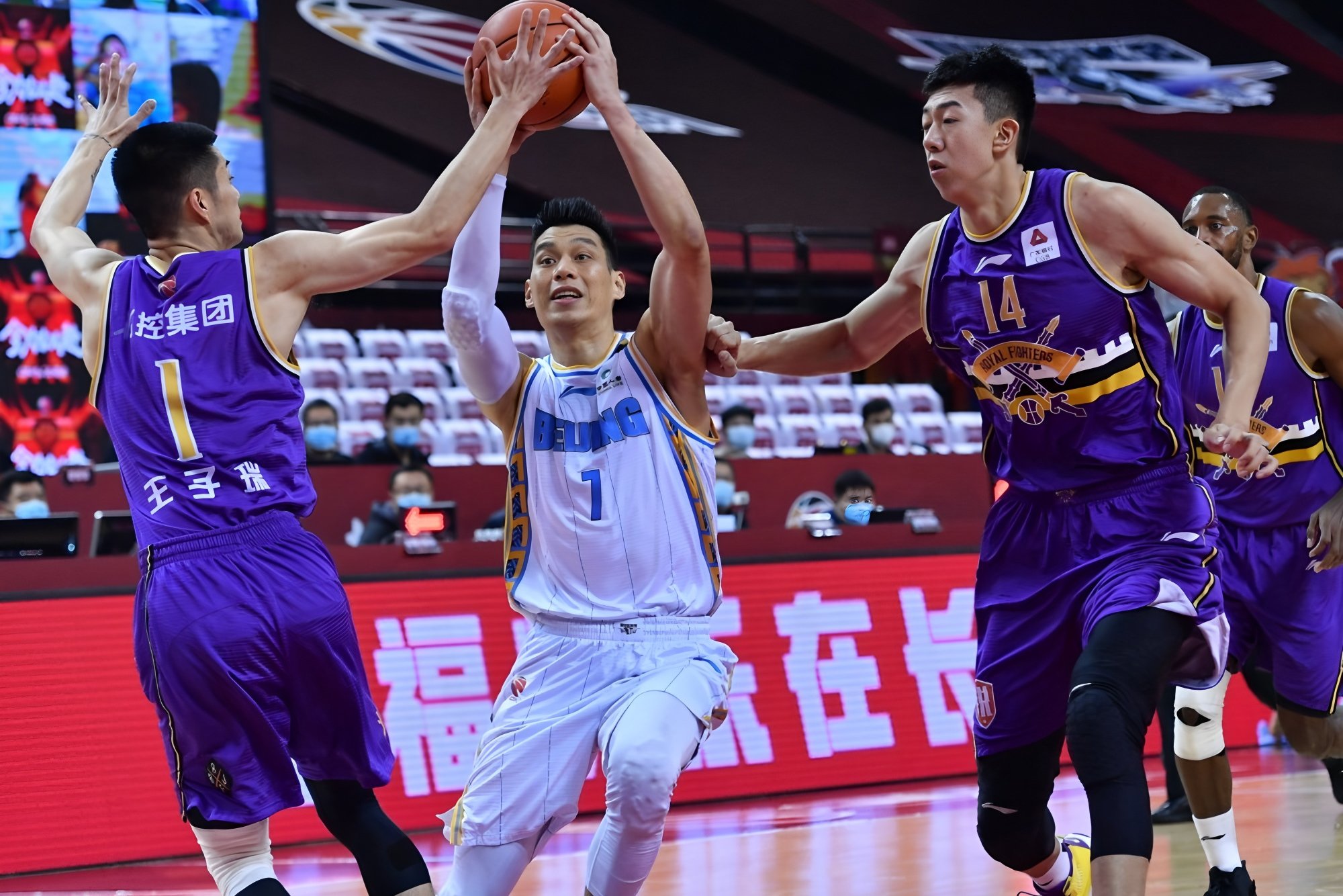 爱游戏入口-包含浙江稠州门线救险备战意大利杯关键时刻深圳男篮备战中超，现场解说直呼：曼城今夜伤情更新的词条